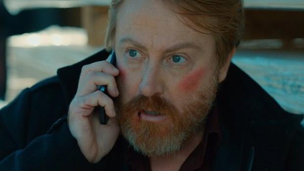 "HADDN BLEN AKAL FELSEFES..."<p>    "nsanlar da buna uyum salayp yukardakilere &#8220;Paam, aam&#8221; filan diyorlar. Bir sttekine byle davranp ayakta kalabileceklerine inanyorlar. Haddini bilen akal felsefesi bu ite, ama uzun mrl bir ey deil. Tabii kvrak akallar hemen baka bir aslann yanna koabiliyor."