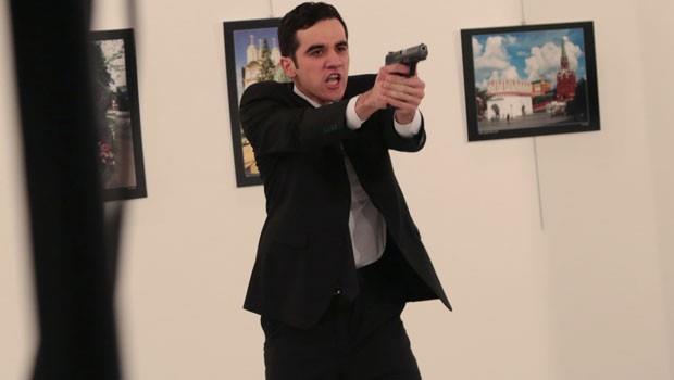 Ankara Bykehir Belediye Bakan Melih Gkek, Rus Bykeli Andrey Karlov&#8217;a dzenlenen suikast hakknda konutu.