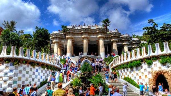 Parc Guell (Barcelona, spanya)