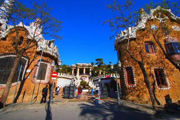 Parc Guell (Barcelona, spanya)
