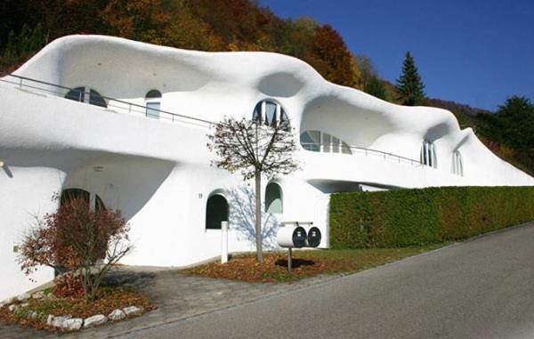 Yeryz Evi 2 (Lostorf, svire)