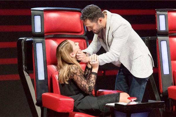 Bir aklamada Hadise'den gelmiti.