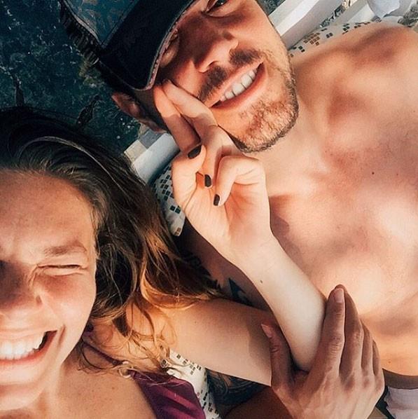 &#8220;O tarz haberler yazlyor, ben sylemiyorum. Hadise&#8217;yi ok seviyorum, o da bizi...&#8221; dedi.