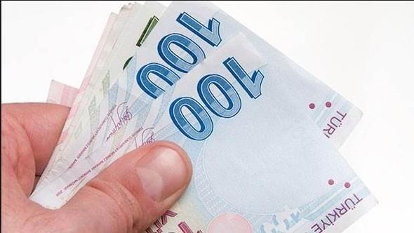 Bu yzden maalarna da para biriktirip otomobil alacaklar oranda zam yaplmas hedeflenmiti. Ford,mutlu kiilerin daha fazla retim anlamna geldiini de fark etti.