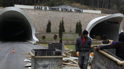 HAYALMZ GEREK OLDU<p>    Nakliyeci Celal Knd ise unlar kaydetti: "u anda hayalimiz gerek oldu. 40 yldr ben de nakliyeci ve kamyoncu esnafym. Daha nceki yllarda ok byk skntlar ektik buralarda. u anda buras ok iyi oldu. Yapan ve emei geenlere ok teekkr ediyoruz."