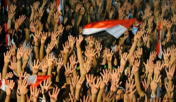 Msr'da haftalardr sren darbe kart gsterilerin sembol haline gelen ve drt parmakla yaplan "Rabia iareti", Trkiye'de de son yllarn en etkili kampanyalarndan birine dnt.