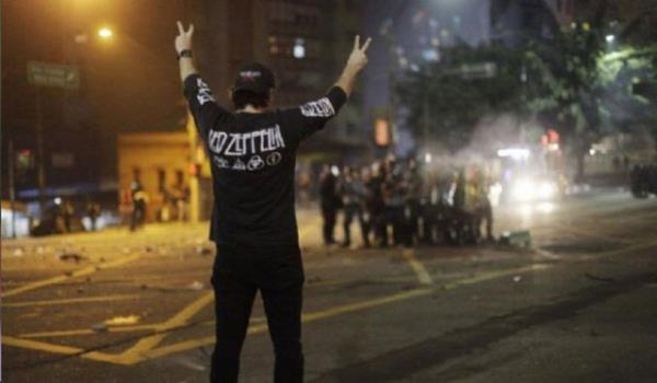 Avu ie bakyorsa ngiltere'de argo bir anlama geliyor.