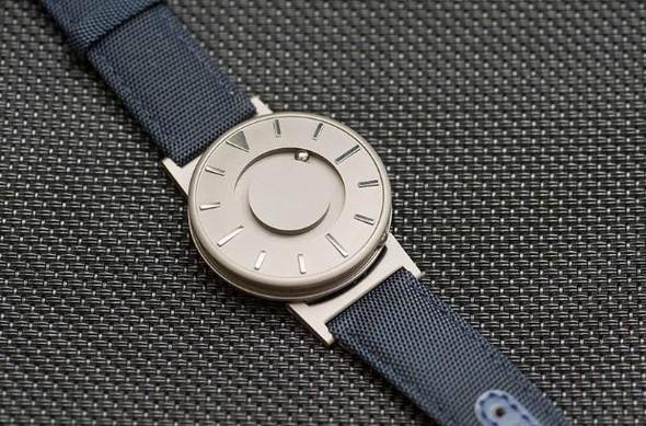 Engelliler iin gelitirilen bir saat...