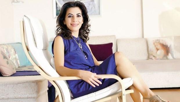 BEK KALA ERKL  "Melekler ile Yaamak" ve "Yeni an ocuklar" adl kitaplarn yazar Beki kala Erikli, nceki akam Beyolu'daki ofisinin bulunduu apartmann giriinde kimlii henz belirlenemeyen bir kadn tarafndan kurunlanarak ldrld.