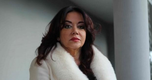 OYA AYDOAN  15 Mays Oya Aydoan tedavi grd hastanede hayatn kaybetti.