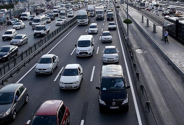 EN DK MOTORLU TAITLAR VERGS    Motorlu tatlardan 2017 ylnda alnacak Motorlu Tatlar Vergisi (MTV) vergisi en dk 68 liraya, en yksek de 23 bin 586 liraya karld.