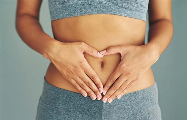 Barsak Saln Koruyor  <br>  Katk maddesinden uzak evde yaplan doal yourtlar, hazr yourtlara gre daha yksek miktarda probiyotik ieriyor. Bu barsak dostu bakteriler ise, barsak duvarnda bulunan ve besin emilimini salayan villuslarn yapsn koruyarak barsak hareketlerini dzenliyor. Bu sayede kabzlk, ishal, hazmszlk gibi skntlarn da nne geiyor.