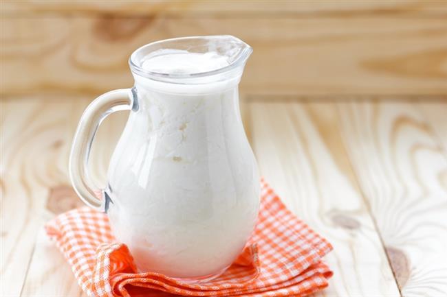 Kefir<br>    Kefir, hele de mikroplarn kol gezdii bugnlerde vcut direncini artrmada birebir. Son yllarda yaplan tm almalar, dzenli tketildiinde kefirin st solunum yolu enfeksiyonlarna kar koruyucu olduunu ortaya koyuyor. Kefir, gribal enfeksiyonlara kar korurken, barsakta kanser oluturan etkenleri engelliyor, probiyotik zellii sayesinde sindirim sistemine yararl oluyor. Ayrca sinirsel rahatszlklara, itahszlk ve uykusuzlua kar da fayda salyor. lser yksek tansiyon , bronit ve astm hastalarnn tedavisinde de kullanlan kefir hem ocuklarn hem yetikinlerin mutlaka tketmesi gereken bir besin.