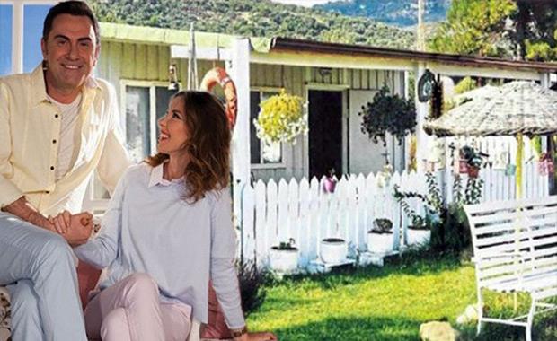 Manken ve oyuncu olan  Atilla Saral, Asos-Kkkuyu yolu zerinde arazi satn alarak stanbul&#8217;dan uzaklat. stanbul&#8217;un youn temposundan yorulduunu dile getirerek Asos&#8217;da yeni bir hayata balayan oyuncu sebze yetitirmeden at bakmna kadar birok ey yaparak mutlu olduunu dile getiriyor.