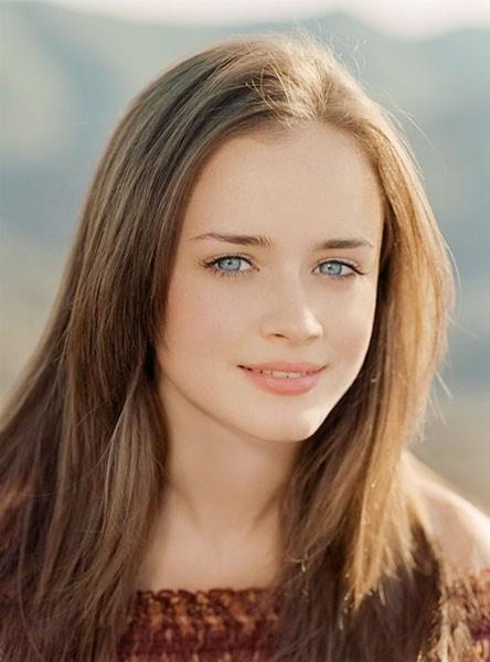 Alexis Bledel Ya: 33