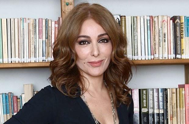 Zerrin Tekindor Ya: 52