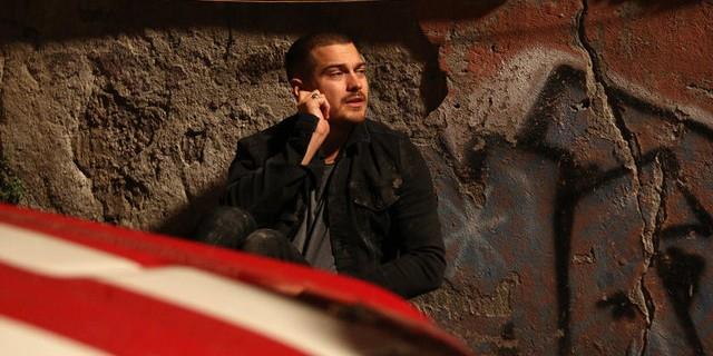 Diyeceksiniz ki bir dramaya bu kadar anlam yklenir mi? Ama baz eyleri yan yana getirmemiz lazm. 15 Temmuz'dan sonra oluyor bu. Bir de Fetullahlar'n ektii 3 sinema filmi var. Biri animasyon.