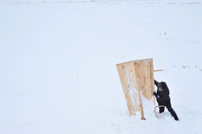 Hatta tabutun hayat ve lm arasnda bir kap grevi tekil ettii sylenebilir. nsann lm ve lm dncesi zerine bir ok filozof ve din alimi fikir yrtmtr. lmn bir son olduu, lmn bir son deil bir balang olduu tartlmtr.