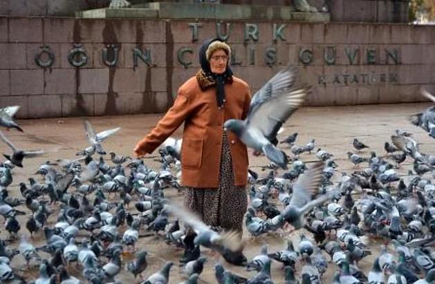 Sosyal medyada ise Nezegl nine iin bir iyilik hareketi balad.