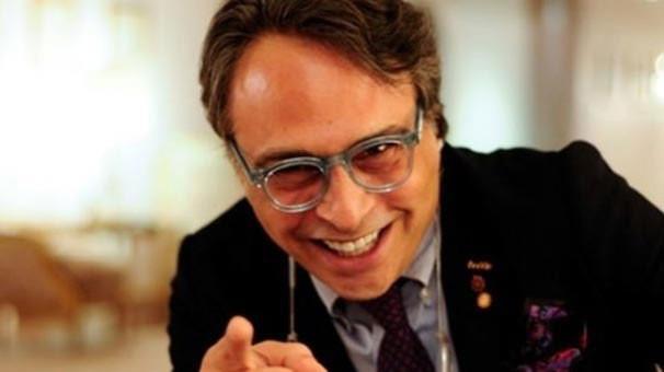 KKTC'den sosyal medyadaki paylamlar sonras snr d edilen Modac Barbaros ansal, dn akam Trkiye'ye geldi. Atatrk Havaliman'nda lin edilmenini eiine gelen Barbaros ansal, gzaltna alnp sorguya gtrld. Barbaros ansal verdii ilk ifadede arketti. Yaynlad olay videodaki iszlerinin arptldn iddia eden Barbaros ansal demek istediklerinin aslnda yle olmadn syledi.