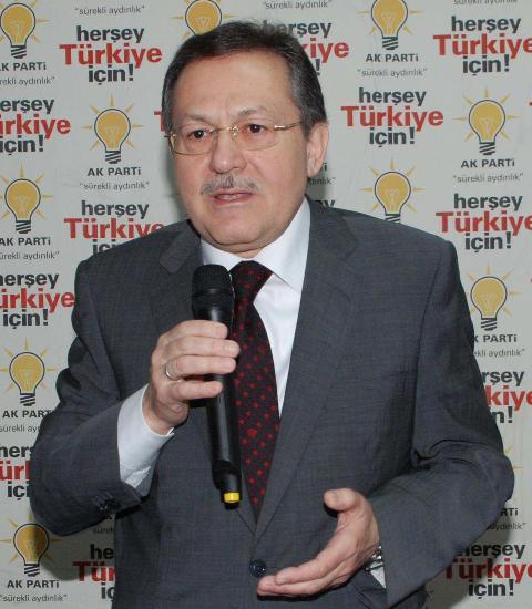 25.Edip Uur - Mali ve dari ilerden Sorumlu Genel Bakan Yardmcs(Balkesir)