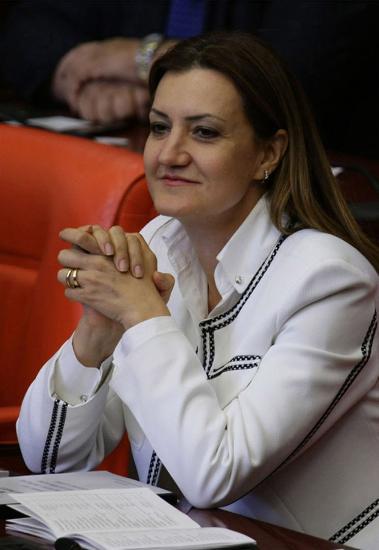 26.Nkhet Hotar - Sosyal lerden Sorumlu Genel Bakan Yardmcs