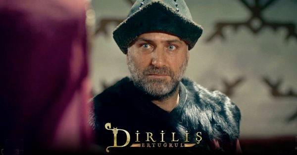 Polat, "Bu davada tacize maruz kalan taraf benim" diyerek kendisini savundu. Zeynep Eren'in ifadesine bavurulmak zere duruma ileri bir tarihe ertelendi.