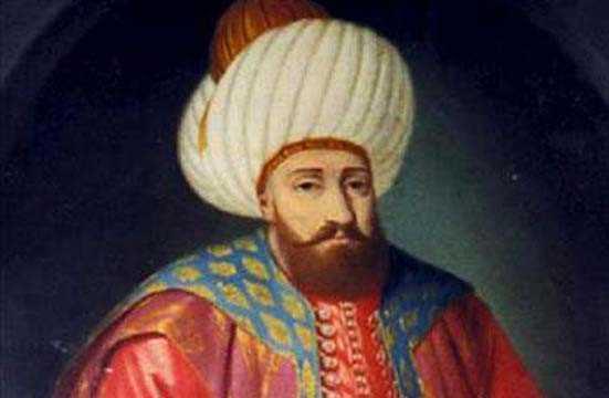 PEK BU GELENEK NEREDEN GELD?    Osmanl mparatorluu'nun fetret dneminden sonra yeniden ayaa kaldran elebi Mehmet'in Amasya'da valilik yapt 1413-1421 yllar arasnda Suluova'da dzenledii cndiler (biniciler) cirit msabakas ayn zamanda yllar srecek bir rekabetin tohumlarn atacakt. elebi Mehmet ekime heyecanl ve zevkli olsun diye drtyz atly lahanasyla nl Merzifonlularla, bamyasyla nl Amasyallardan semiti.