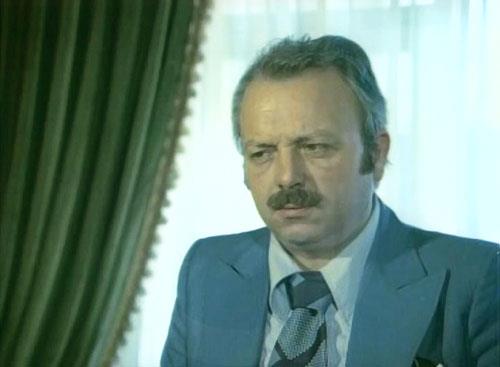 Usta sanat Ekrem Dmer'in olu bakn kim kt...