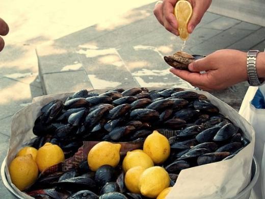 Gece dar ktnda midye dolma yediysen ve bunun nasl yapldn sormay braktysan