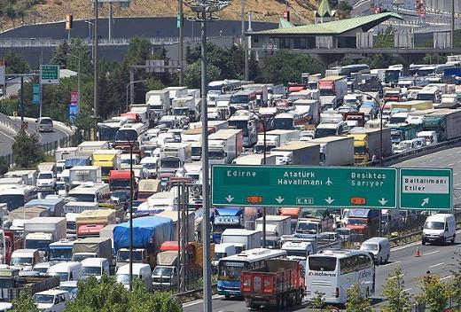 stanbul'da her zaman trafik var; asl 'Trafik mi var, ok trafik mi var' diye soruyorsan