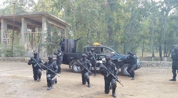 Yine Haseke krsalndaki Rumeylan Hava ss ve Frat zerindeki Tirin Baraj yannda ss var. ABD buralarda PKK militanlarna askeri malzeme yardm yapyor.