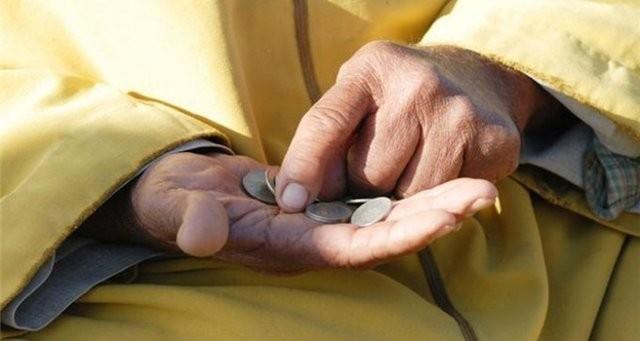 2- HANG BANKALAR VERECEK?  u an alma Bakanl kamu bankalaryla anlama salam durumda. Yani kamu bankalarnn promosyon demesi yapaca kesin. Ancak zel bankalarn da emekli mterilerini kaybetmemek iin promosyon hazrlklarna balad belirtiliyor.