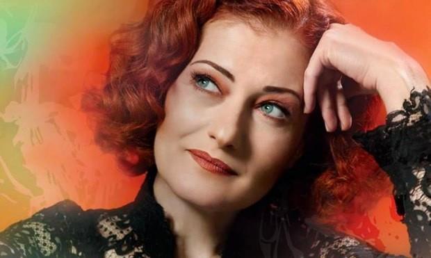 CANDAN ERETN  Eretin bir zamanlar Galatasaray Lisesi&#8217;nde mzik retmenlii yapyordu.