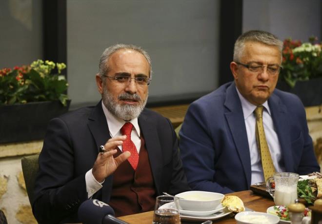 Gndeme ilikin deerlendirmelerde bulunan ve sorular yantlayan Topu, Trkiye'nin dar bir koridordan getiini, 100 yl evvel planlarn yarda brakanlarn bunu tamamlamak istediini syledi.