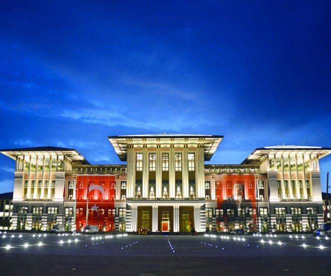 Daha sonra Cumhurbakanl Klliyesi'ne gittiini belirten Topu, bugne kadar bilinmeyen ayrnty byle aklad: