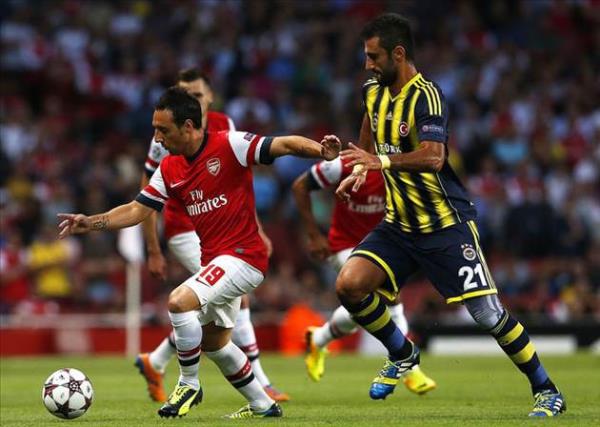 Fenerbahe'nin Arsenal gibi oynamaya almas ok anlamsz deil mi? Bir tarafta Seluk dier tarafta Ramsey