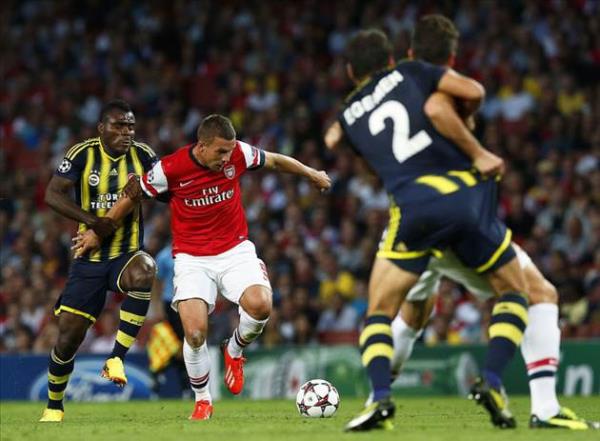 Fenerbahe resmen kt evlat gibi. Atsan atlmaz. Satsan satlmaz. Ne yaparsa yapsn yine de seviyoruz