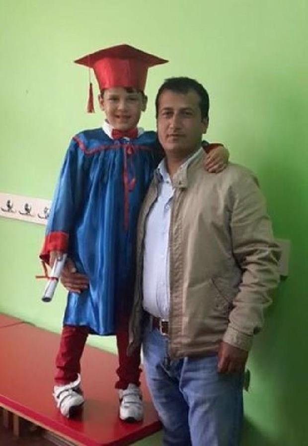 36 yandaki Jandarma Uzman avu Veysel irin'in ac haberi Hatay'n Hassa lesi'ndeki baba evine ulat.