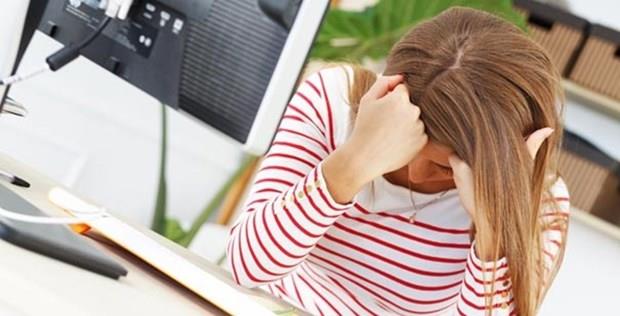 Dank bir ortamda almak: Psikologlar dzenli olmayan bir ortam da alan kiilerin dzenli bir ofiste alanlara oranla daha yorgun hissettiklerinin altn iziyor.