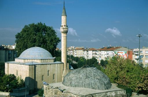 <p><b>KARAMAN</b></p>  Genel sralamada: 18  <p>Ekonomi: 22</p>  Eitim: 43  <p>Salk: 50</p>  Gvenlik: 8  <p>Kent hayat: 18 </p>  Kltr sanat: 55