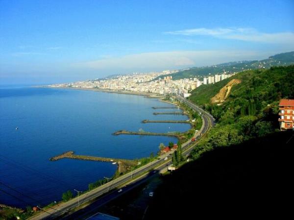 <p><b>TRABZON</b></p>  Genel sralamada: 4  <p>Ekonomi: 13</p>  Eitim: 15  <p>Salk: 6</p>  Gvenlik: 4  <p>Kent hayat: 45</p>  Kltr sanat: 24