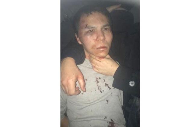 stanbul Ortaky&#8217;deki Reina isimli gece kulbnde ylba gecesi 39 kiiyi katleden DEA&#8217;l terrist Abdulkadir Masharipov ve beraberindeki 4 kii, stanbul Esenyurt&#8217;ta operasyonla yakaland.