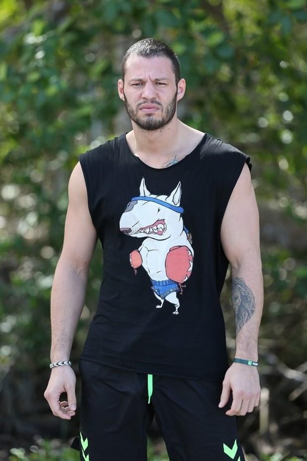 Survivor 2017'ye sayl gnler kald. Survivor 2017 21 Ocak 2017 Cumartesi gn balayacak. Peki geen yl Survivor'a katlan oyuncular hatrladnz m? Ada hayat zor ve mcadeleci. Gerek yarmalar gerekse alk yarmaclar zorluyor. 2016 ylnda yaran yarmaclarn ise deiimini sizin iin derledik. te Survivor 2016'da yarmaya katlan ve byk deiim yaayan isimler.<p>  Avatar Atakan