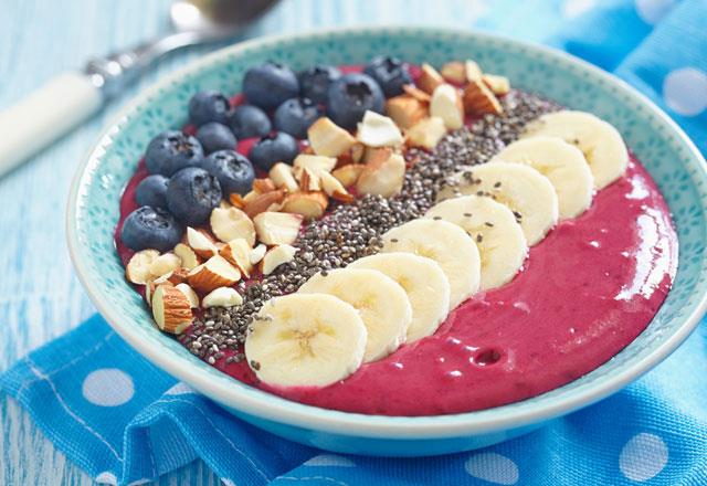 Kalp saln korur     <p>Kalp hastalklarndan korunmak iin beslenmenize chia tohumunu mutlaka ekleyin. Kt kolesterolleri azaltp salkl, iyi kolesterolleri arttrr.