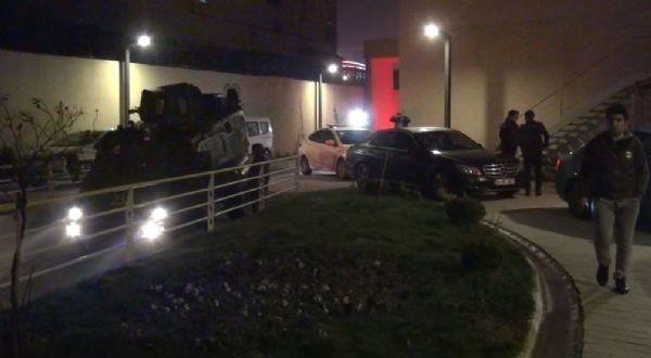 CNNTrk'n haberine gre, terrist Abdulkadir Maaripov sorgu srasnda polisle diyaloa girmeye balad. Sorulan sorulara cevap verdii renilen terristin verdii bilgiler tek tek kontrol edilerek doruluu inceleniyor.