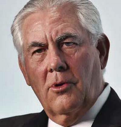 PUTN KARDELK NANI VERD    <p>ExxonMobil'in Rusya'da faaliyetlerini artrmas iin yllarca aba harcayan Rex Tillerson'a 2014 ylnda Rusya Devlet Bakan Vladimir Putin tarafndan "Halk Kardelii Nian" verilmiti. Tillerson ile Putin'in 20 yl akn sredir tantklar belirtiliyor.