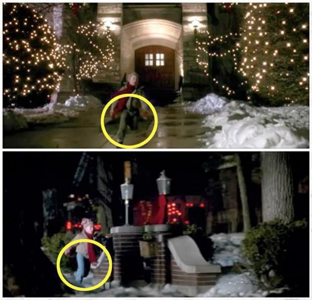 Evde Tek Bana  <p>Grne gre Kevin, koarken pantolonunu deitirebiliyor.