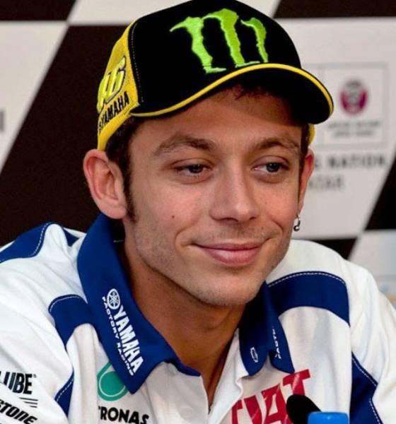 Rossi--  Rossso dan geliyor (talyanca krmz anlamna gelir, Rossi, talya'nn en yaygn soyaddr. Diaspora nedeniyle, Arjantin, Avustralya, Avusturya, Brezilya, Kanada, ili, Fransa, Meksika, Peru, ABD ve Uruguay gibi baz lkelerde de ok yaygndr.