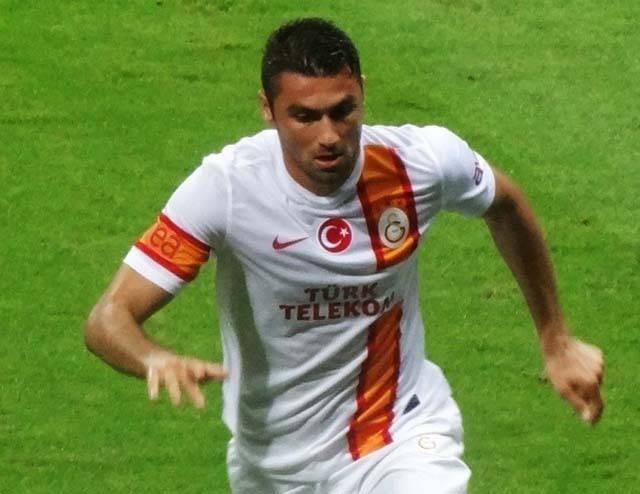 Ylmaz--  "Rakipsiz" veya "cesur" olarak nitelendirilen Ylmaz, Trkiye'de yaygn olarak kullanlan bir soyad ve zaman zaman verilen ismidir. Kaya, Demir veya ahin gibi isimler de popler, ancak Ylmaz bugne kadarki en yaygn soyisim